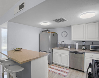 74125 San Marino Way - Photo Thumbnail 2