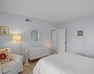 74125 San Marino Way - Photo Thumbnail 5