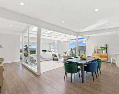 3636 Oceanhill Way - Photo Thumbnail 4