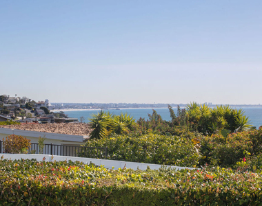 3636 Oceanhill Way - Photo Thumbnail 25