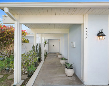 3636 Oceanhill Way - Photo Thumbnail 22