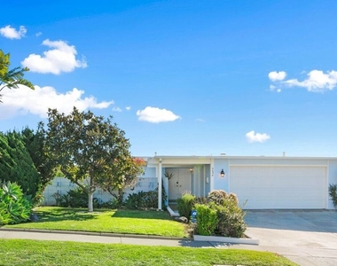 3636 Oceanhill Way - Photo Thumbnail 21