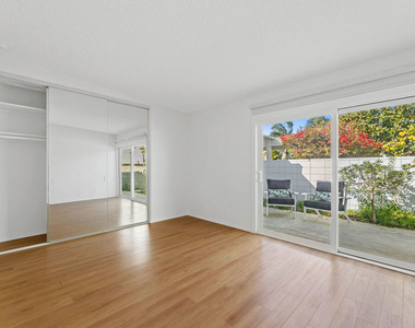 3636 Oceanhill Way - Photo Thumbnail 20
