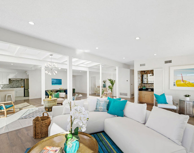 3636 Oceanhill Way - Photo Thumbnail 2