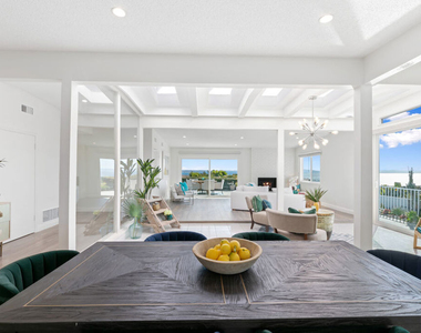 3636 Oceanhill Way - Photo Thumbnail 5