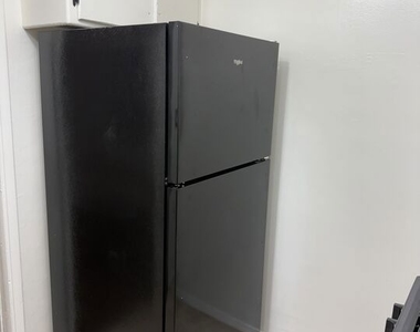 3311 1/2 W 78th Street - Photo Thumbnail 6