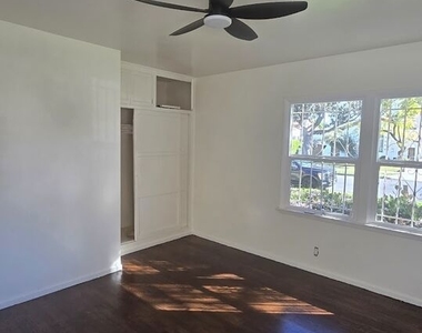 3311 1/2 W 78th Street - Photo Thumbnail 20
