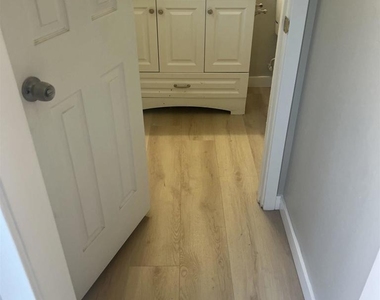135 Cook St - Photo Thumbnail 9