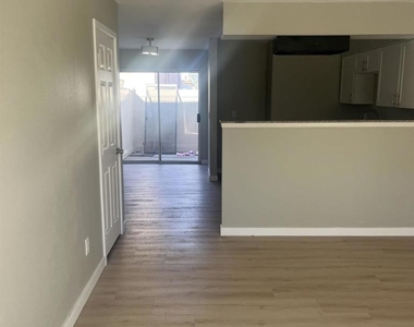 135 Cook St - Photo Thumbnail 5