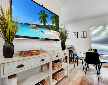 311 Se 3rd Avenue - Photo Thumbnail 43