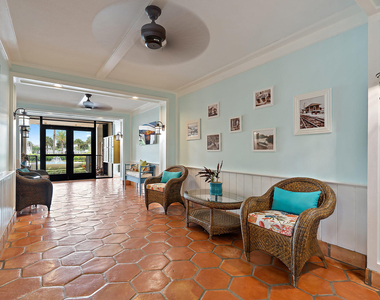 225 Beach Road - Photo Thumbnail 7