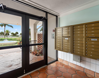 225 Beach Road - Photo Thumbnail 6