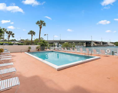 225 Beach Road - Photo Thumbnail 30