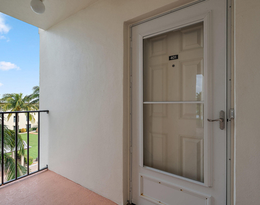 225 Beach Road - Photo Thumbnail 8