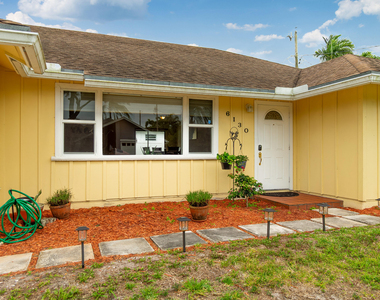 6130 Francis Street - Photo Thumbnail 4