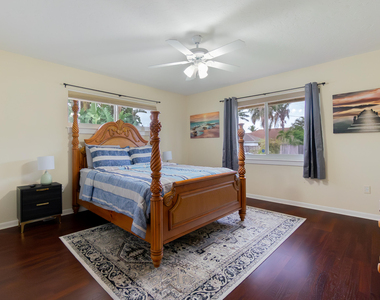 6130 Francis Street - Photo Thumbnail 15