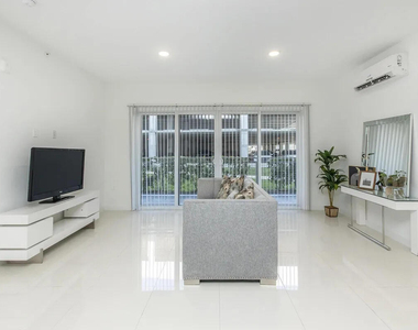 25885 S Dixie Highway - Photo Thumbnail 5