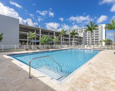25885 S Dixie Highway - Photo Thumbnail 1