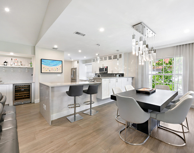 7369 Orangewood Lane - Photo Thumbnail 13