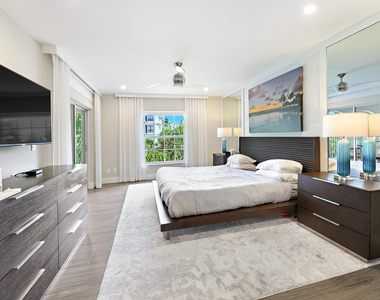 7369 Orangewood Lane - Photo Thumbnail 21