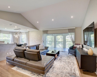 7369 Orangewood Lane - Photo Thumbnail 7