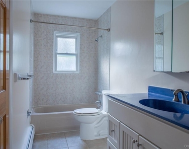 8 Fillmore Court - Photo Thumbnail 20