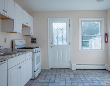 8 Fillmore Court - Photo Thumbnail 8