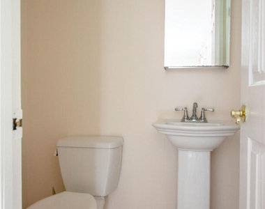 8 Fillmore Court - Photo Thumbnail 21