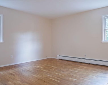 8 Fillmore Court - Photo Thumbnail 10