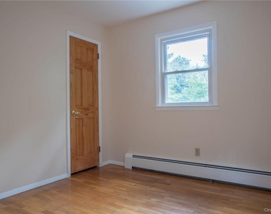 8 Fillmore Court - Photo Thumbnail 13