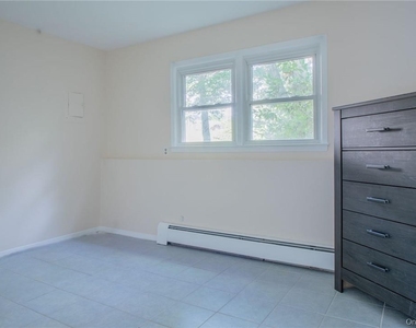 8 Fillmore Court - Photo Thumbnail 17