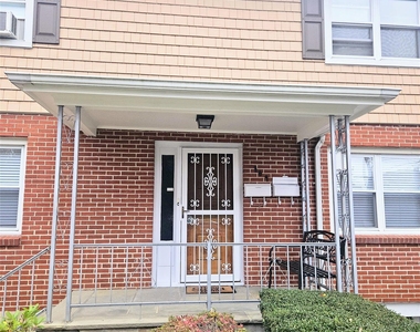 109 Rockwell Street - Photo Thumbnail 12