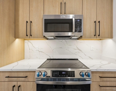 325 Manville Road - Photo Thumbnail 5