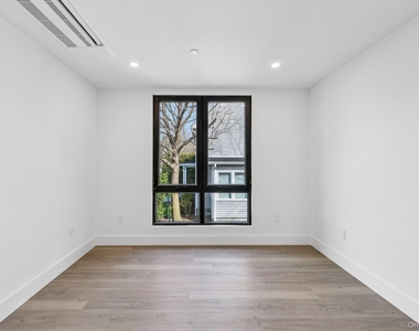 325 Manville Road - Photo Thumbnail 14