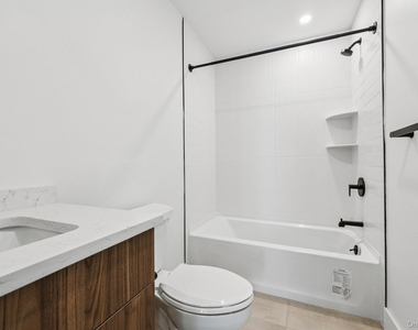 325 Manville Road - Photo Thumbnail 12
