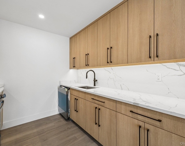 325 Manville Road - Photo Thumbnail 3