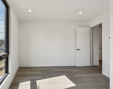 325 Manville - Photo Thumbnail 15