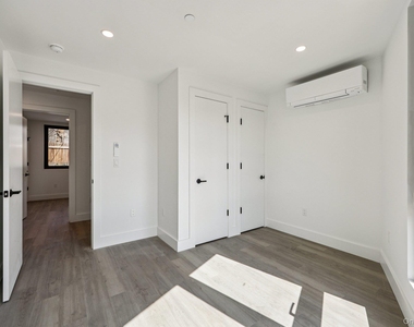 325 Manville - Photo Thumbnail 13