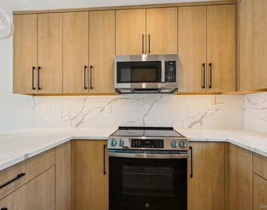 325 Manville - Photo Thumbnail 6