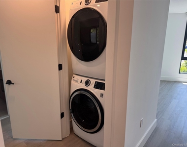 325 Manville - Photo Thumbnail 36