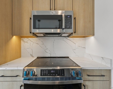 325 Manville - Photo Thumbnail 10