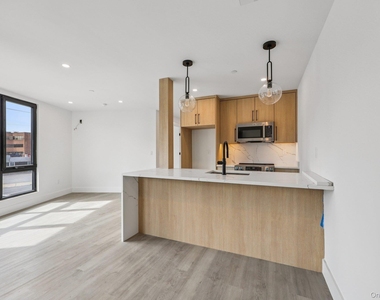 325 Manville - Photo Thumbnail 5