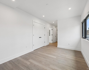 325 Manville - Photo Thumbnail 13