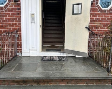 639 Wellwood Avenue - Photo Thumbnail 4