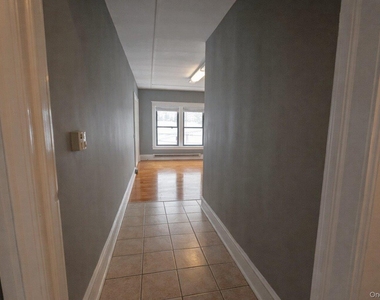 2 Raymond Avenue - Photo Thumbnail 7