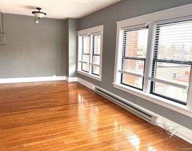 2 Raymond Avenue - Photo Thumbnail 14