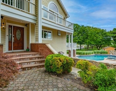 27 W Tiana Road - Photo Thumbnail 1