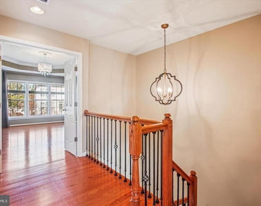 16368 Gangplank Lane - Photo Thumbnail 9