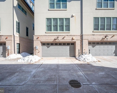 1126 N Stuart Street - Photo Thumbnail 17