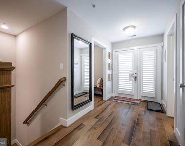 1126 N Stuart Street - Photo Thumbnail 39
